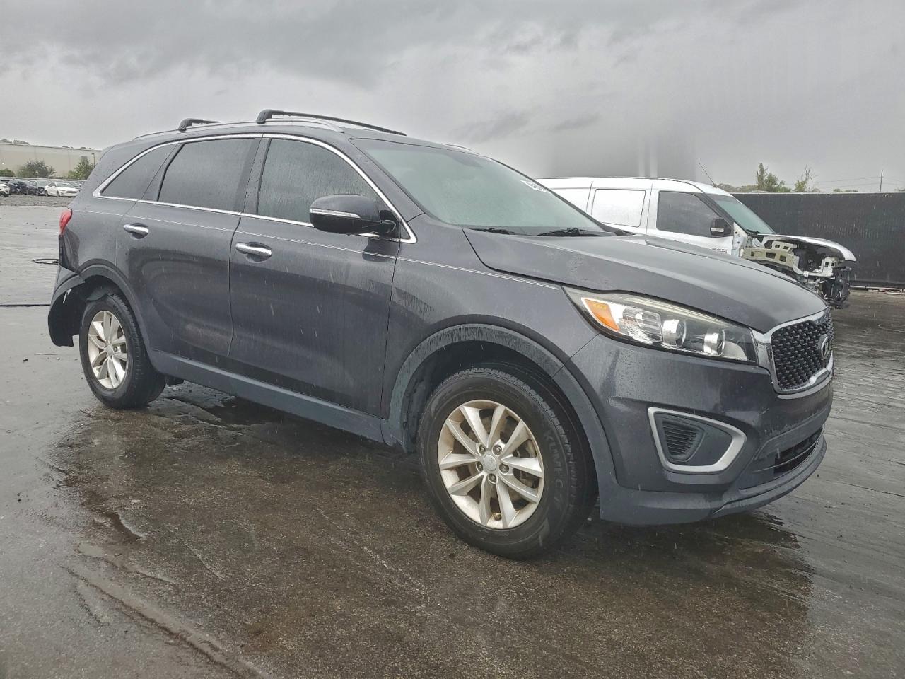 KIA SORENTO LX