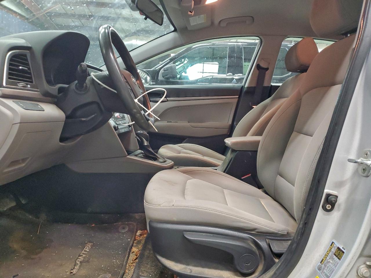 Lot #3308338028 2018 HYUNDAI ELANTRA SE