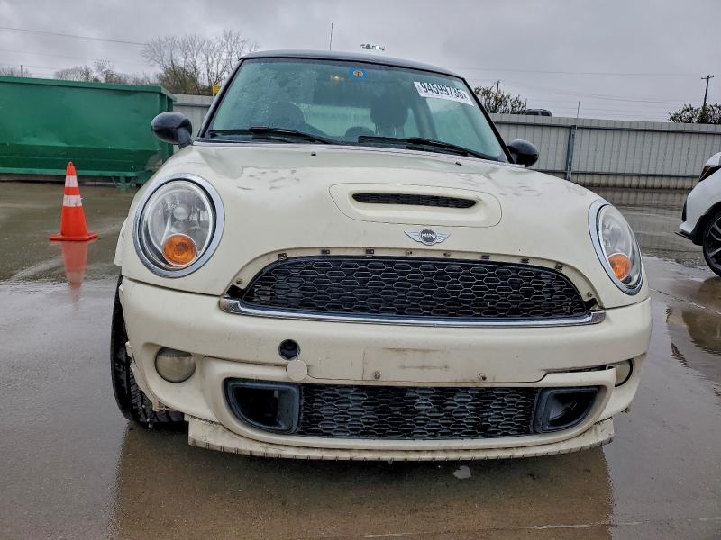 2013 MINI COOPER S #3301693644