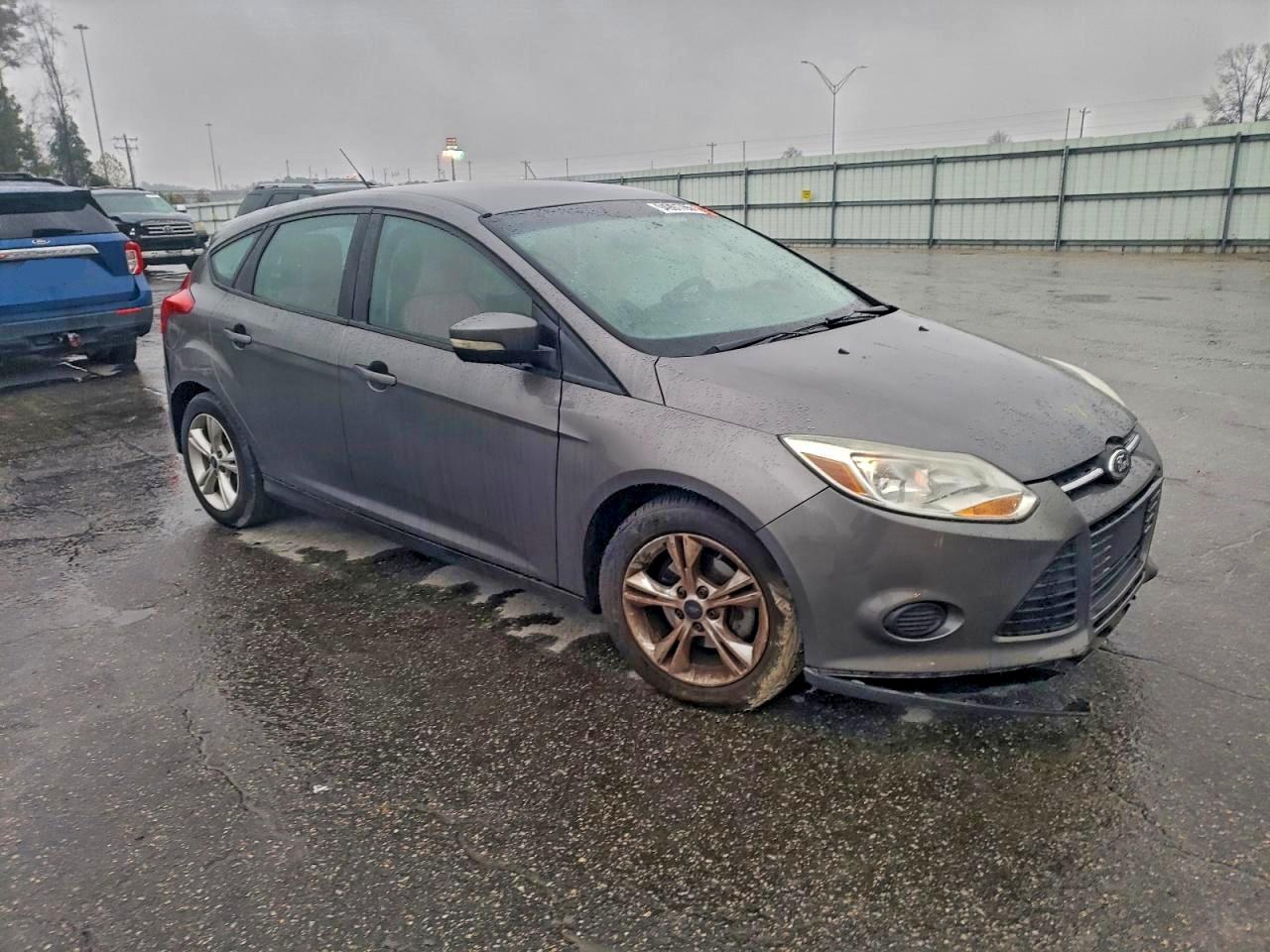 FORD FOCUS SE