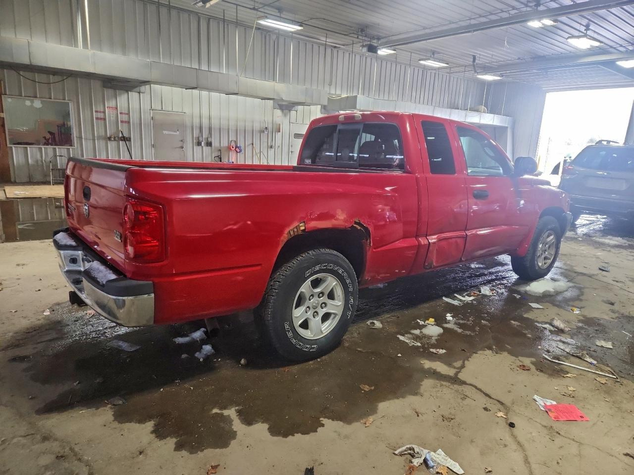 Lot #3312403121 2005 DODGE DAKOTA SLT