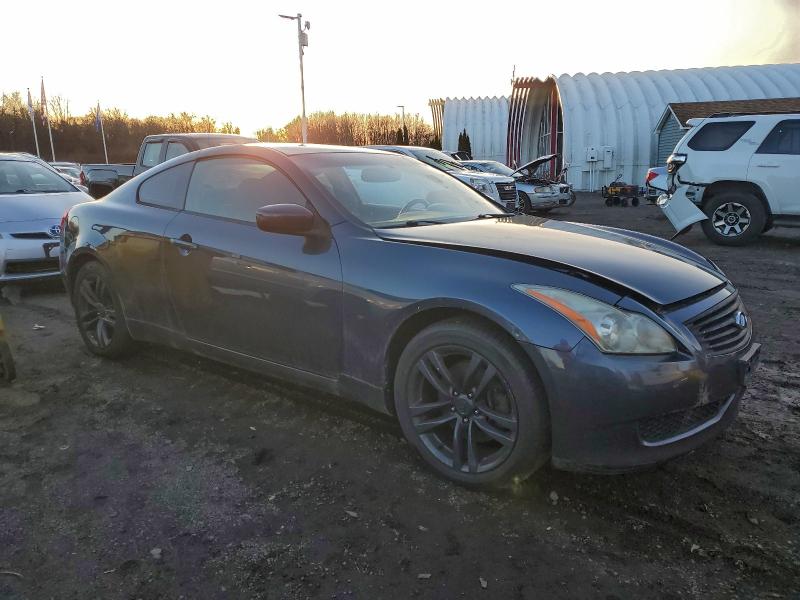 2009 INFINITI G37 #3301713392