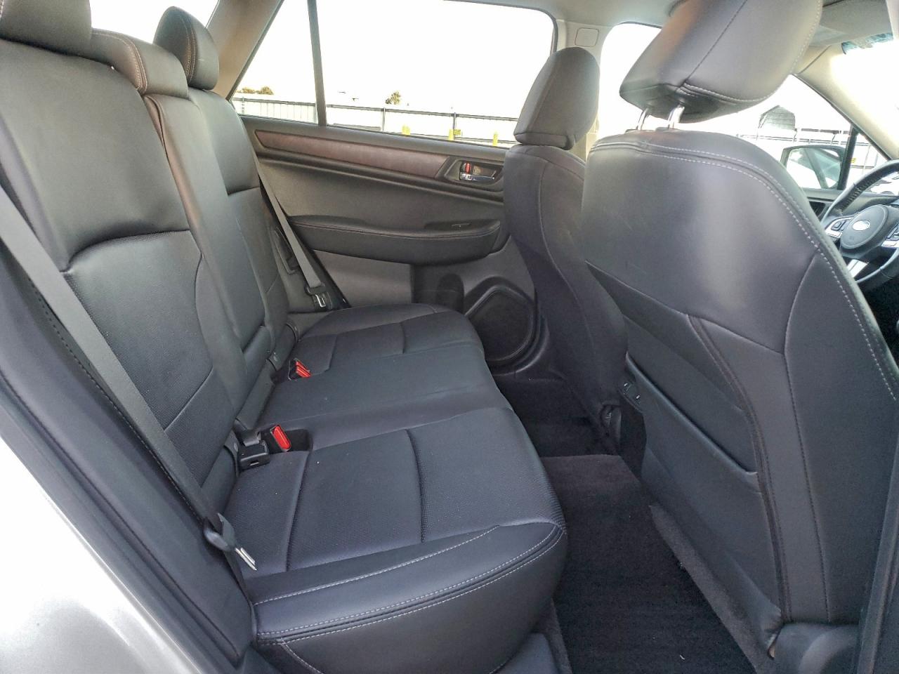 SUBARU OUTBACK 3.6R LIMITED