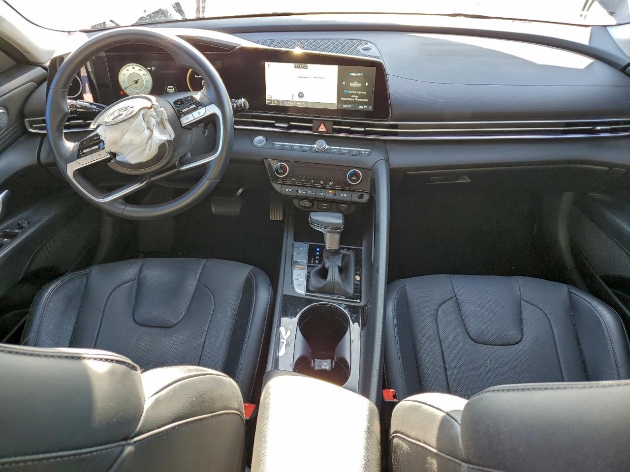 HYUNDAI ELANTRA LIMITED