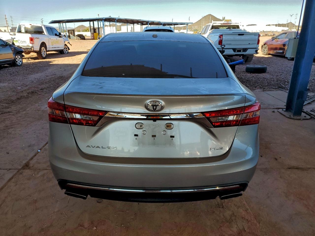 TOYOTA AVALON XLE