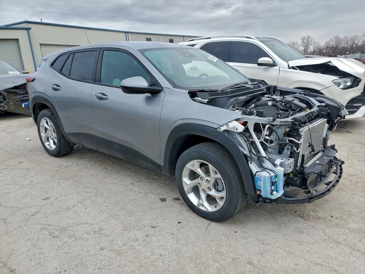 Lot #3317835196 2024 CHEVROLET TRAX LS