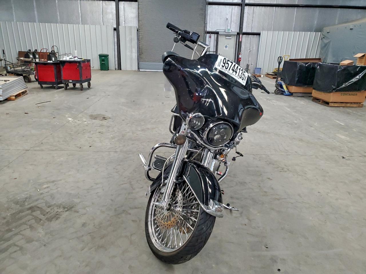 Lot #3312744116 2004 HARLEY-DAVIDSON FLHTI