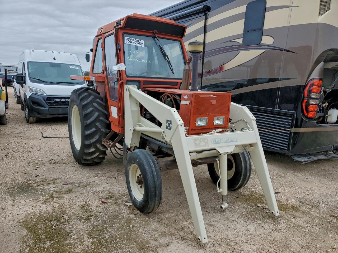 Lot #3302677048 1980 FIAT TRACTOR