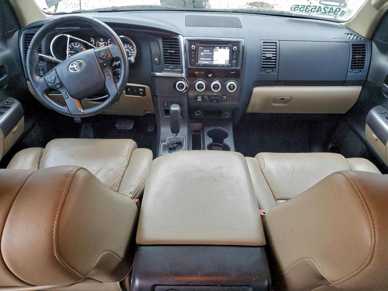 TOYOTA SEQUOIA SR5