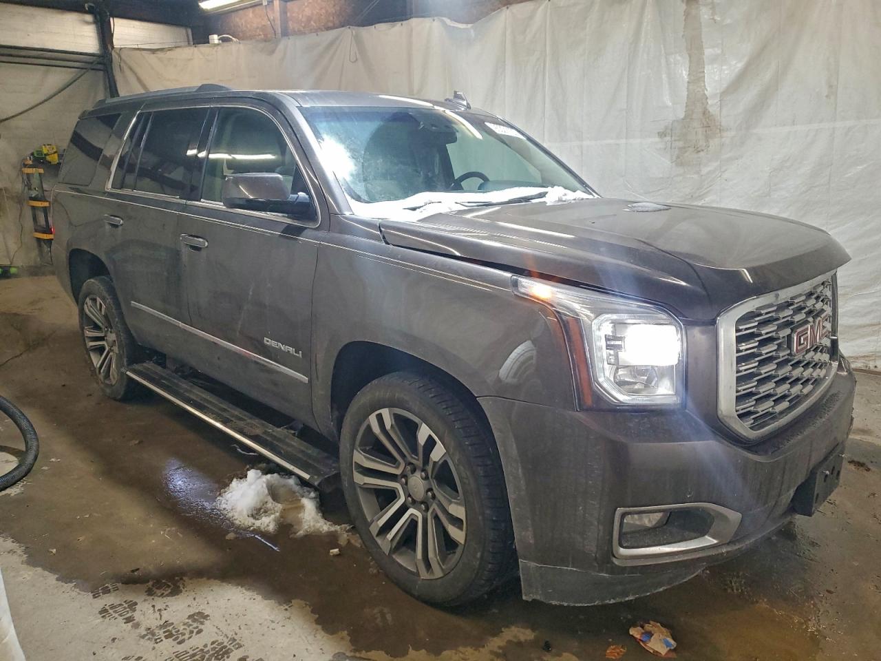 GMC YUKON DENALI