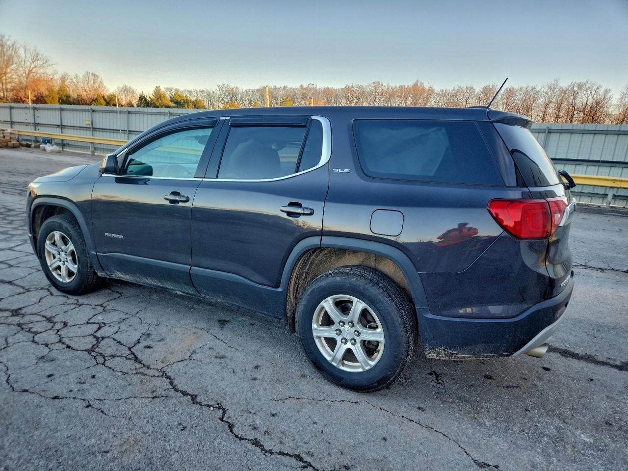 GMC ACADIA SLE