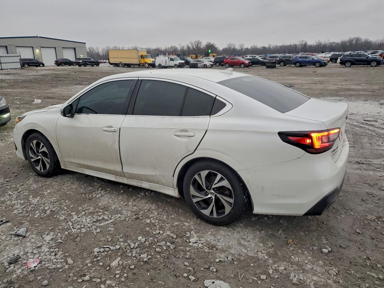 SUBARU LEGACY PREMIUM