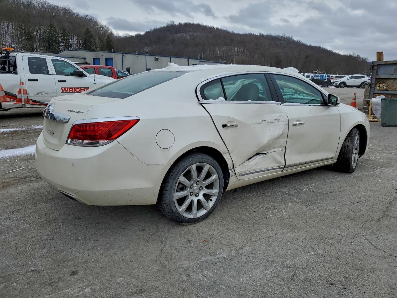 BUICK LACROSSE TOURING