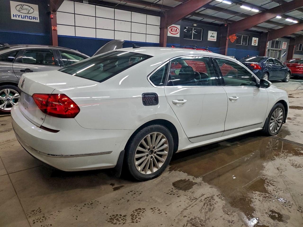 VOLKSWAGEN PASSAT SE