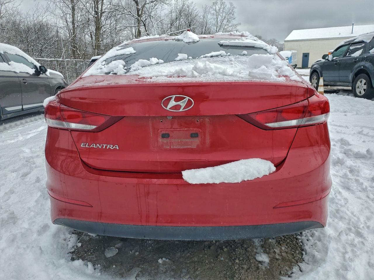 HYUNDAI ELANTRA SE