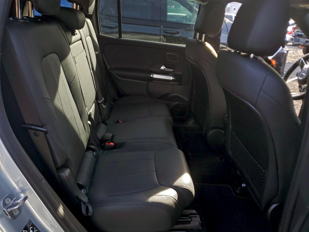 MERCEDES-BENZ EQB 250+