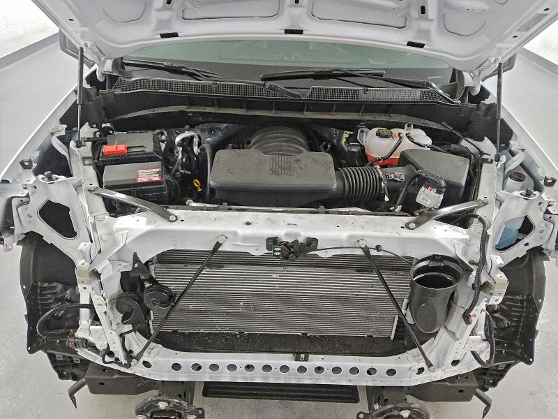 2025 CHEVROLET SILVERADO #3304683922