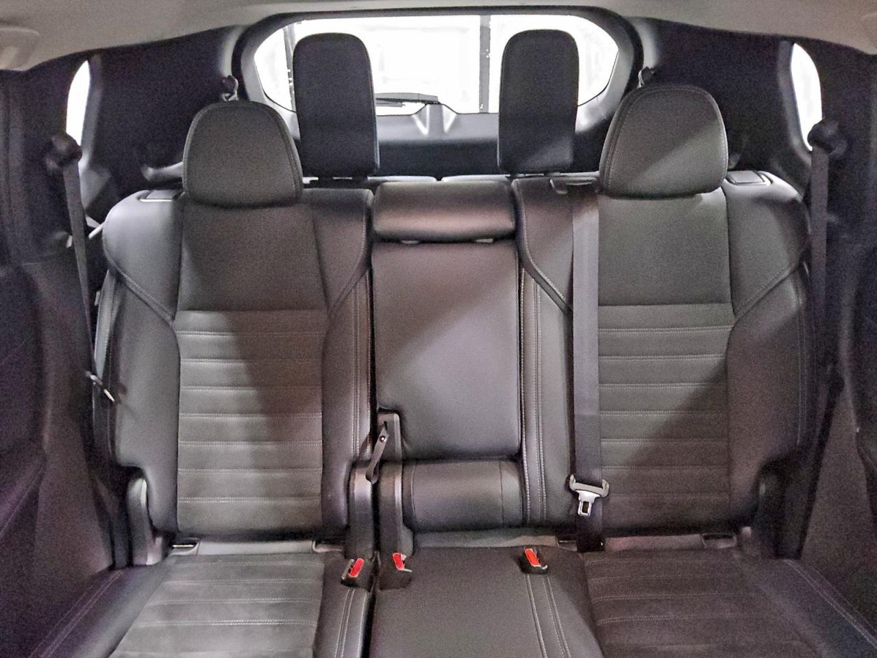 MITSUBISHI OUTLANDER SE