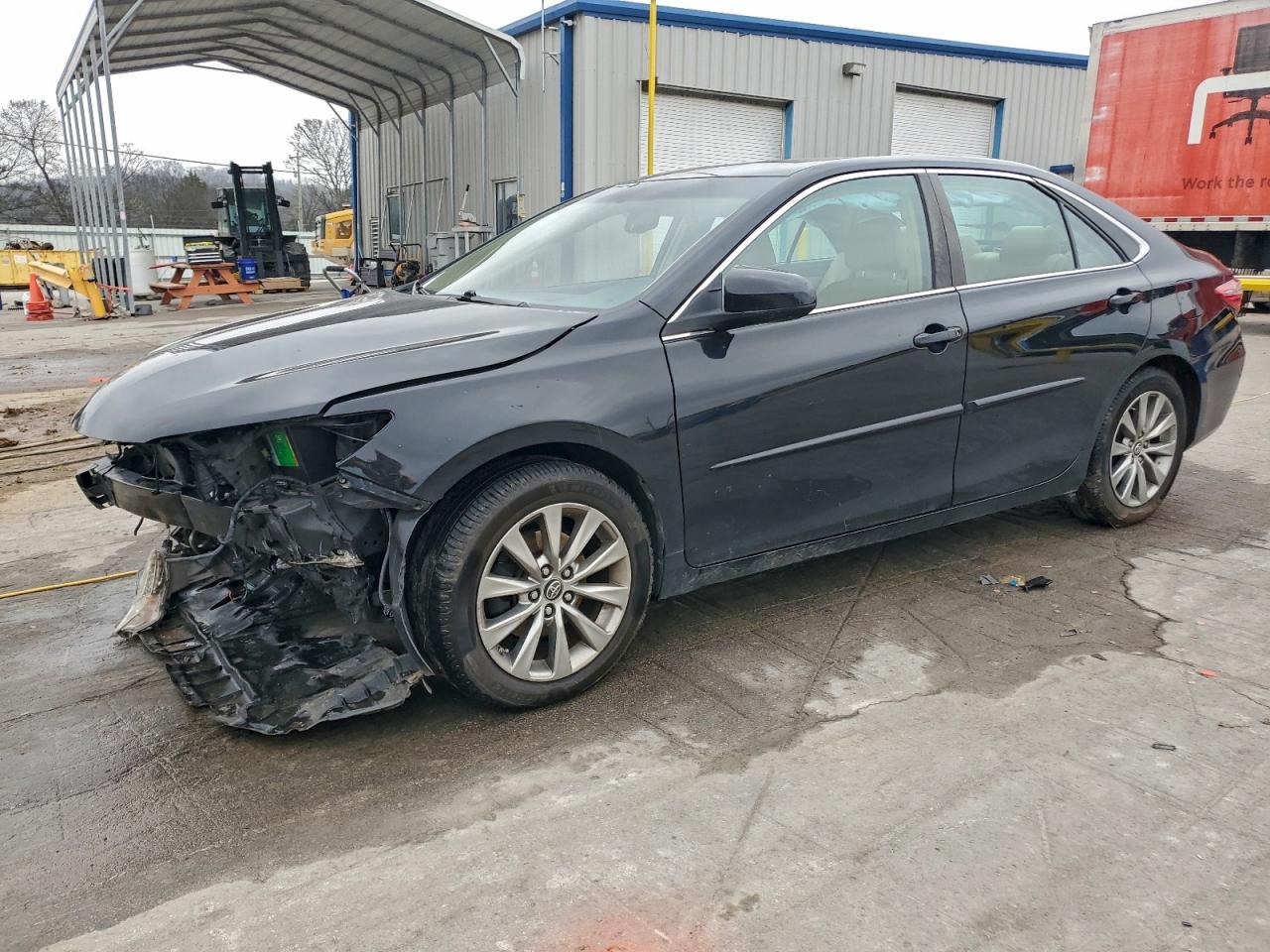 Lot #3315918114 2016 TOYOTA CAMRY LE