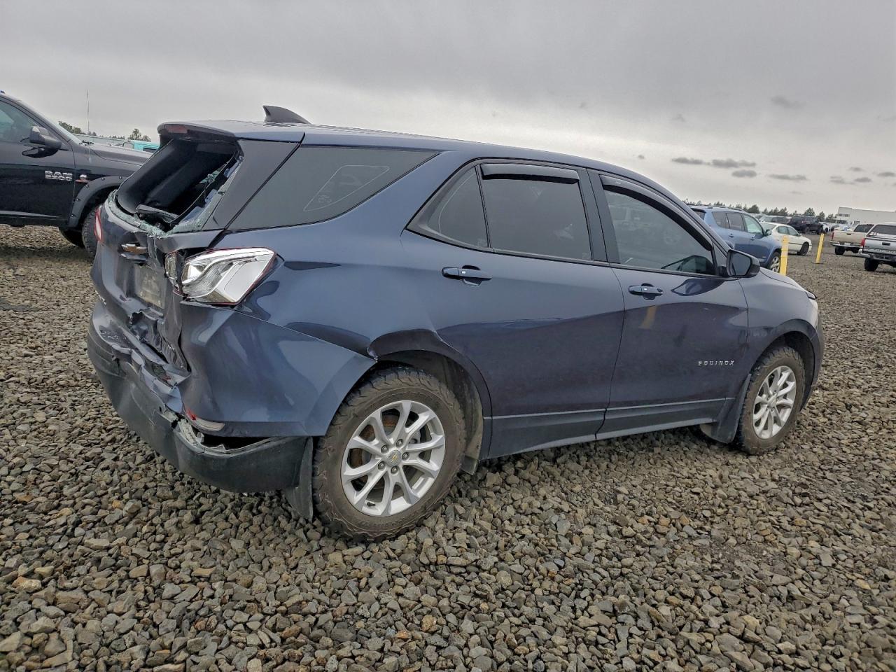 CHEVROLET EQUINOX LS