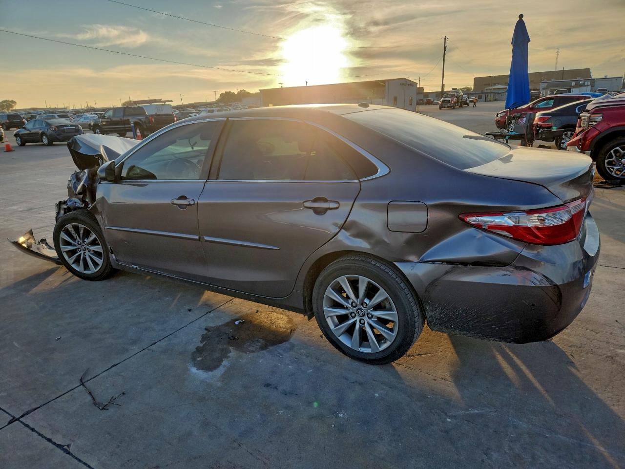 Lot #3311611256 2016 TOYOTA CAMRY LE