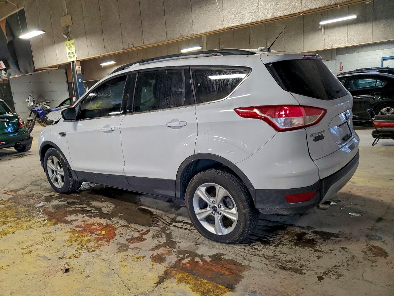 FORD ESCAPE SE