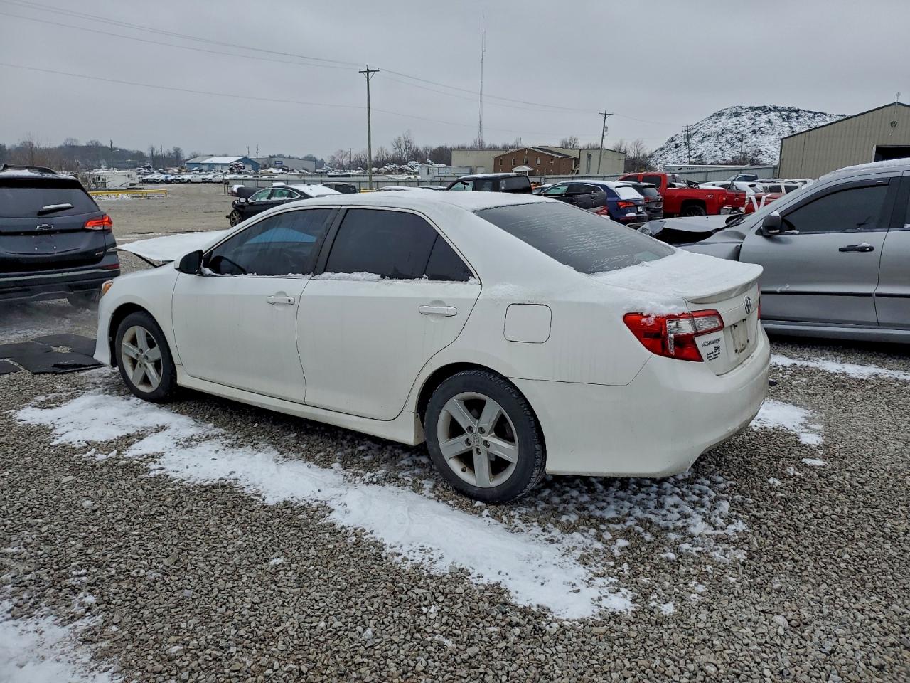 TOYOTA CAMRY L