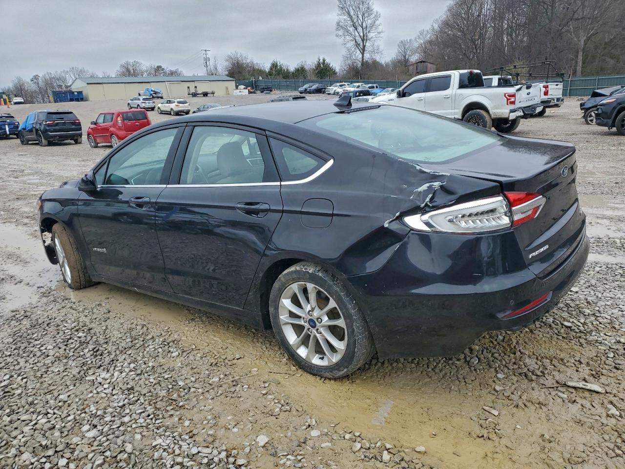 Lot #3315955112 2019 FORD FUSION SE