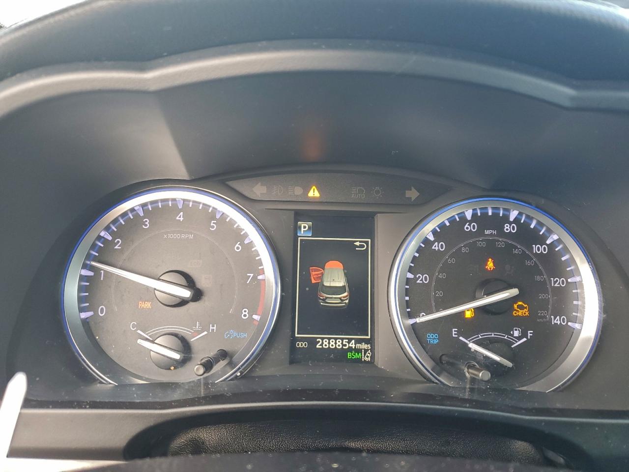 TOYOTA HIGHLANDER SE