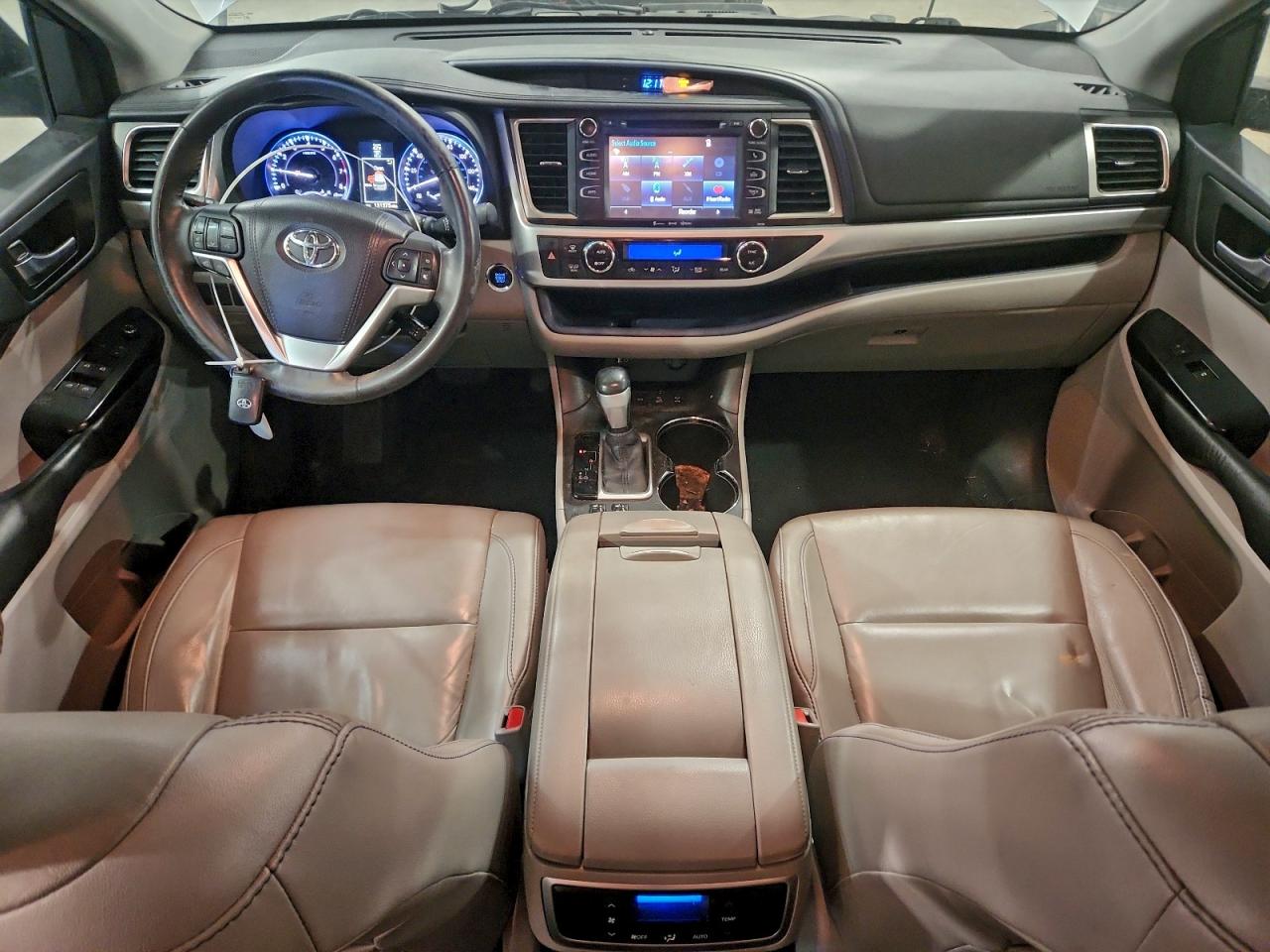 TOYOTA HIGHLANDER XLE