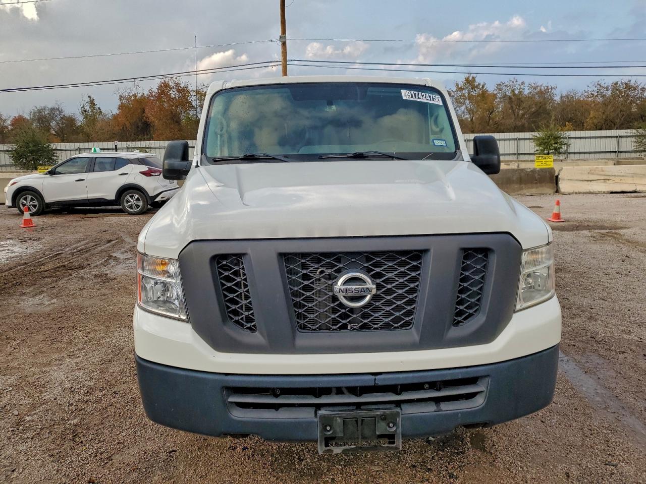 NISSAN NV3500 3500 S