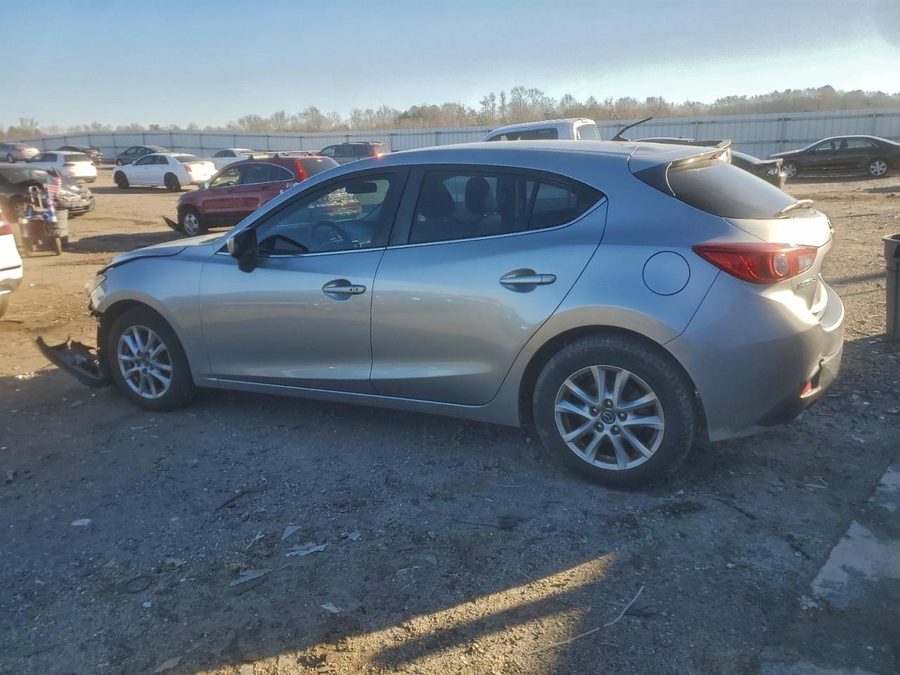 MAZDA 3 TOURING