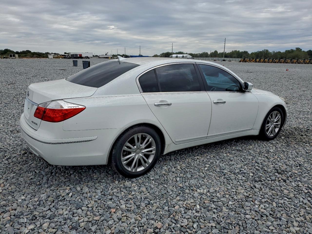 HYUNDAI GENESIS 3.8L