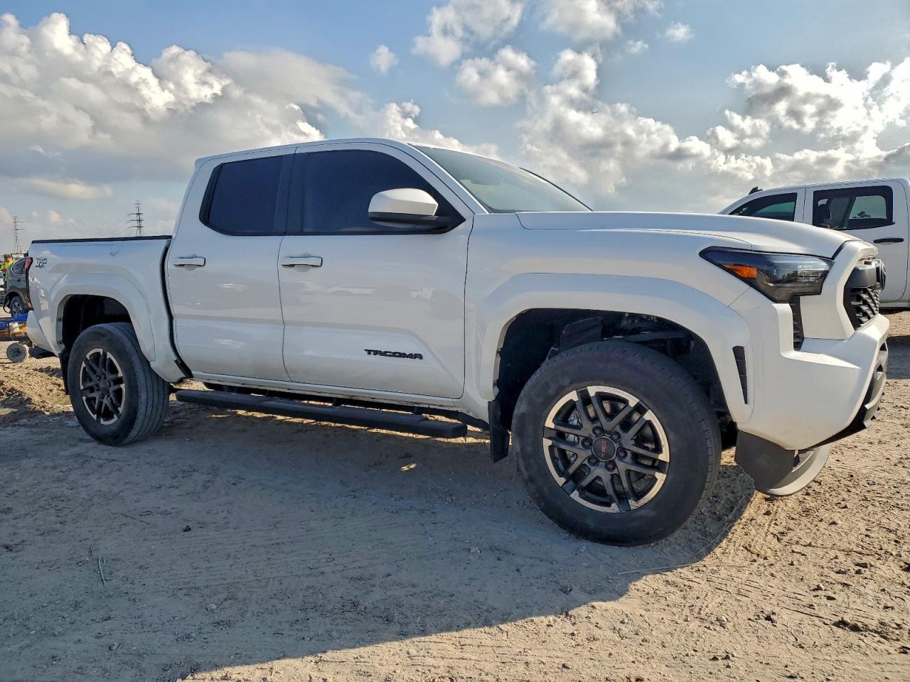 Lot #3316035220 2024 TOYOTA TACOMA DOU