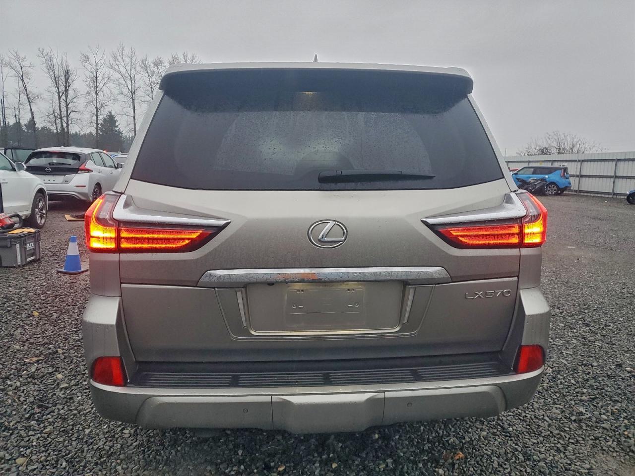 LEXUS LX 570