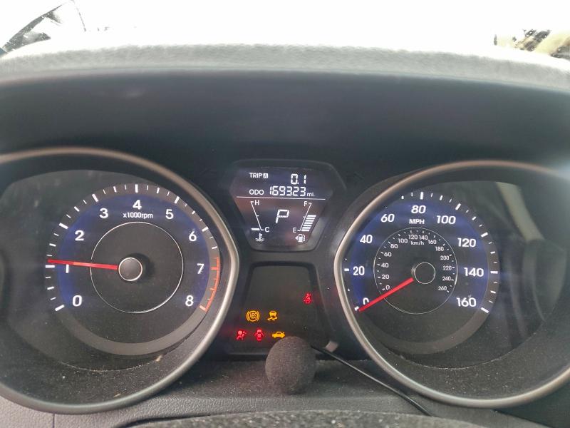 2013 HYUNDAI ELANTRA GL #3305541095