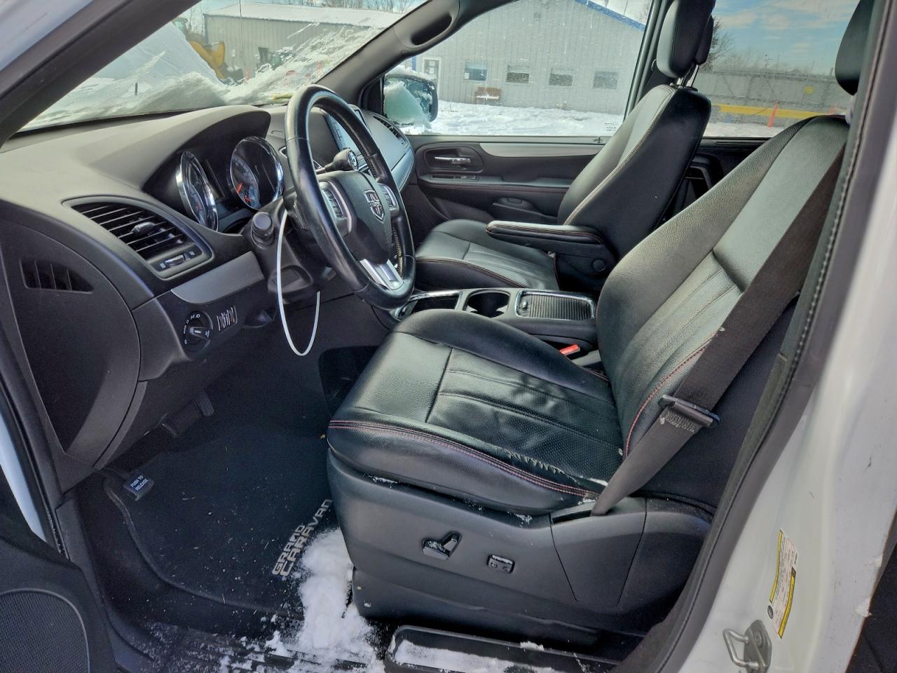 Lot #3316734416 2017 DODGE GRAND CARA