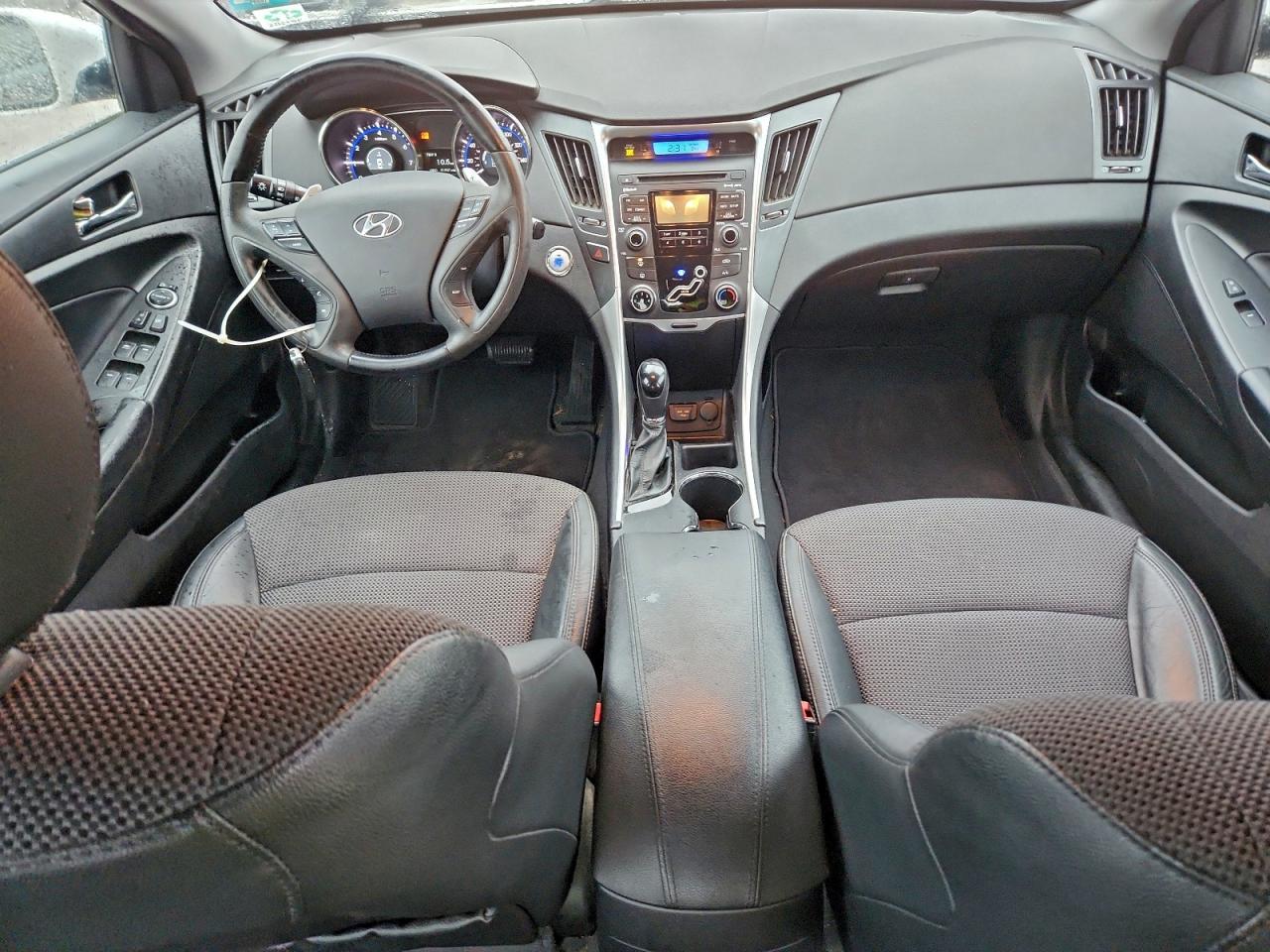 Lot #3308217169 2011 HYUNDAI SONATA SE