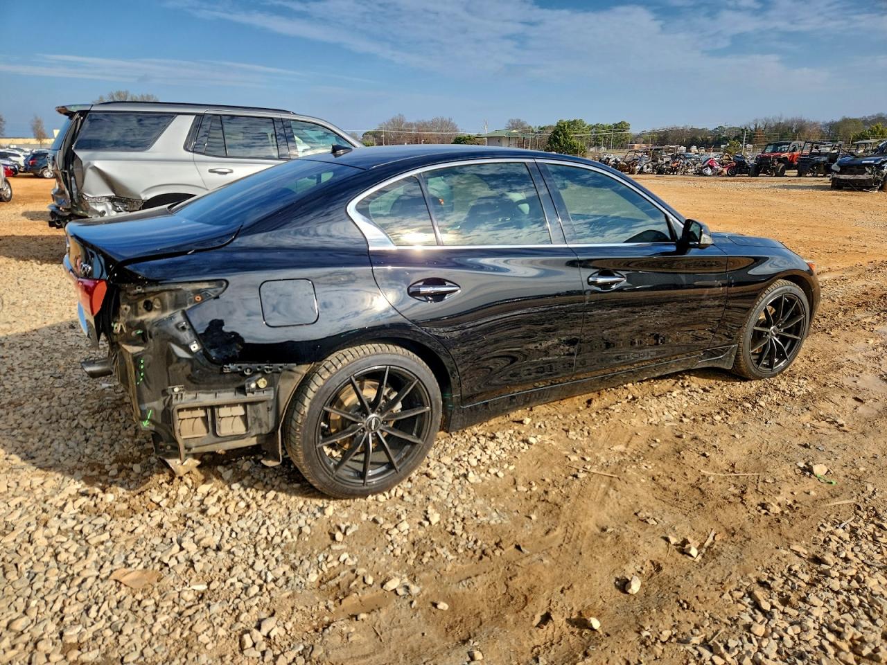 INFINITI Q50 BASE
