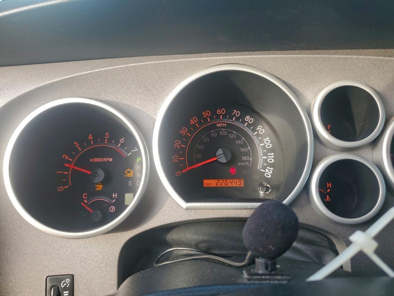 TOYOTA TUNDRA DOUBLE CAB SR5