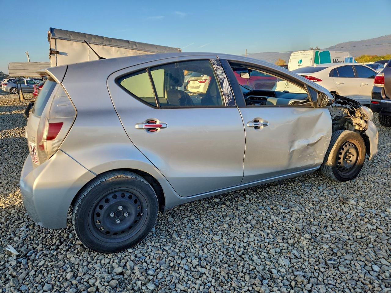 TOYOTA PRIUS C