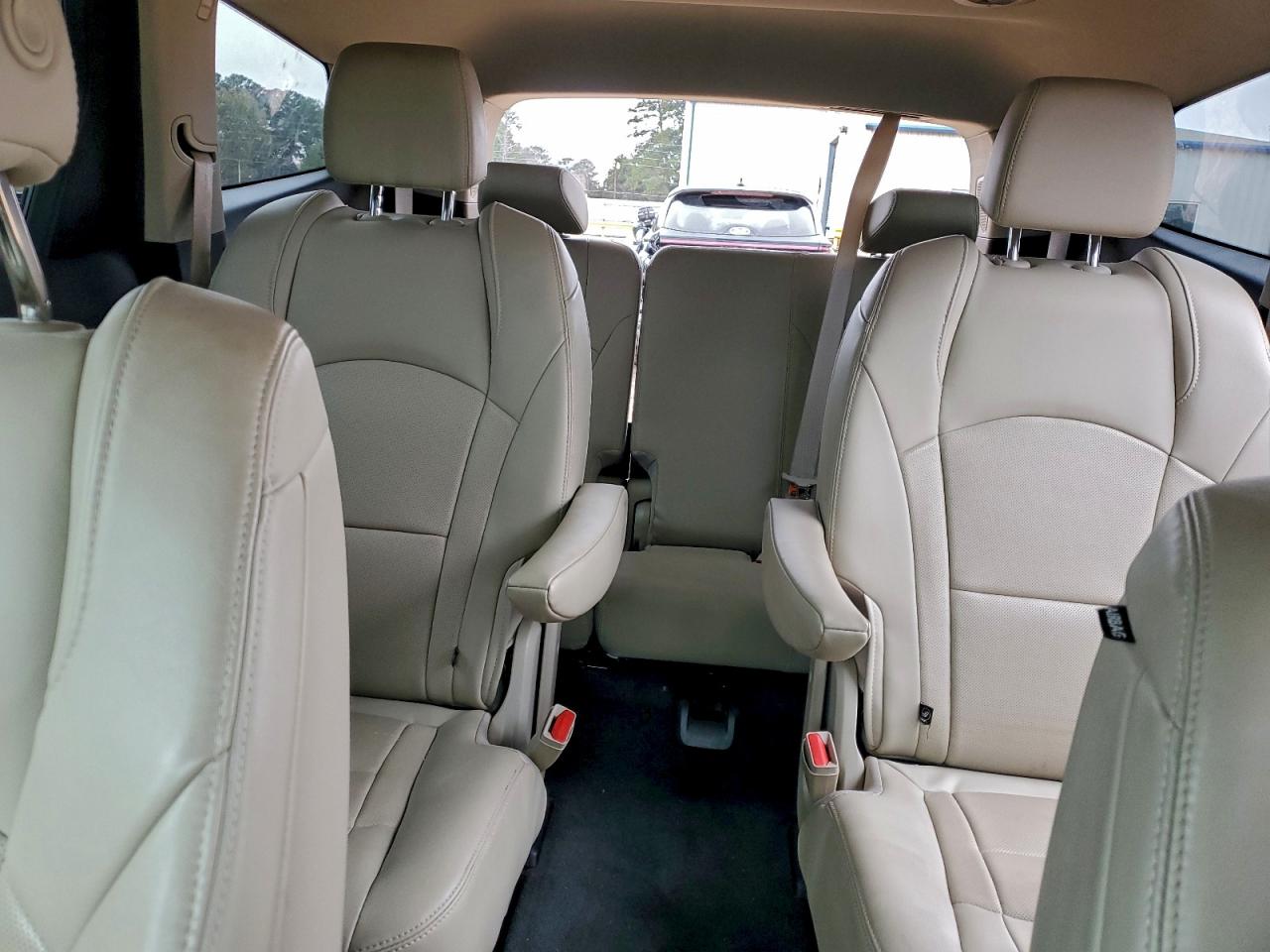 BUICK ENCLAVE ESSENCE