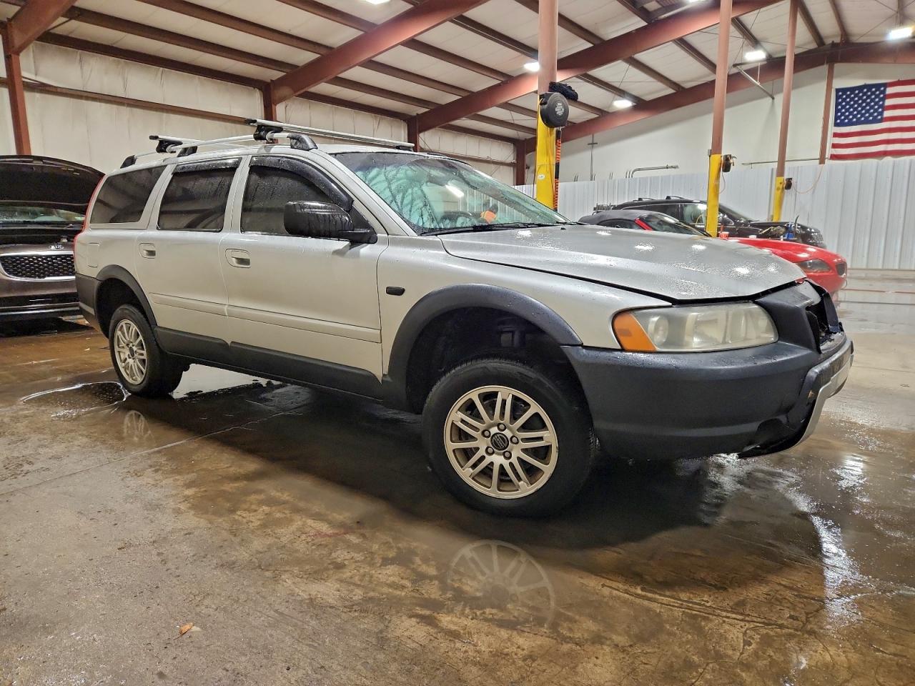 Lot #3311622272 2006 VOLVO XC70