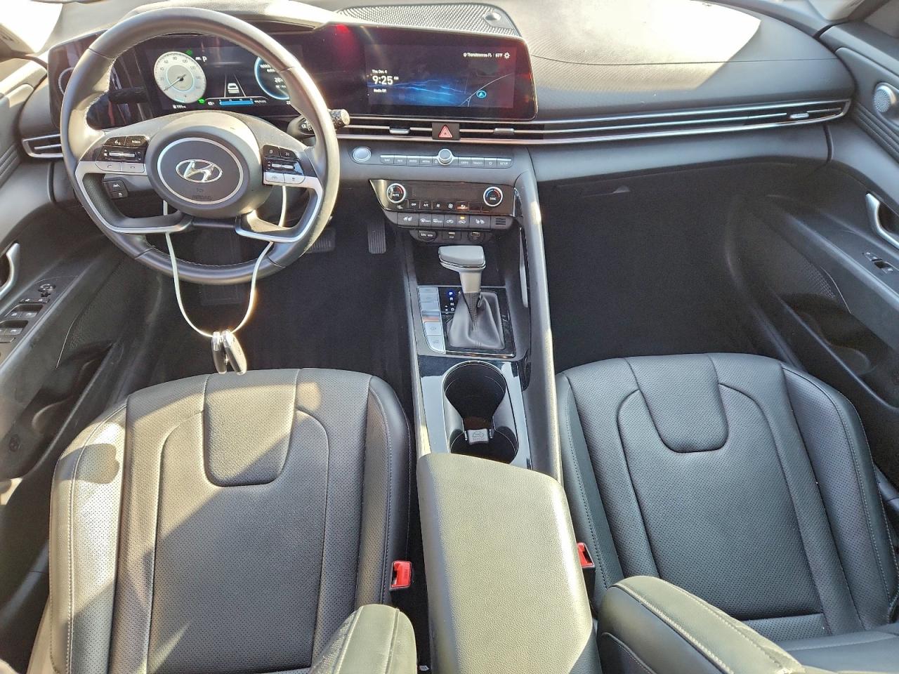 HYUNDAI ELANTRA LIMITED