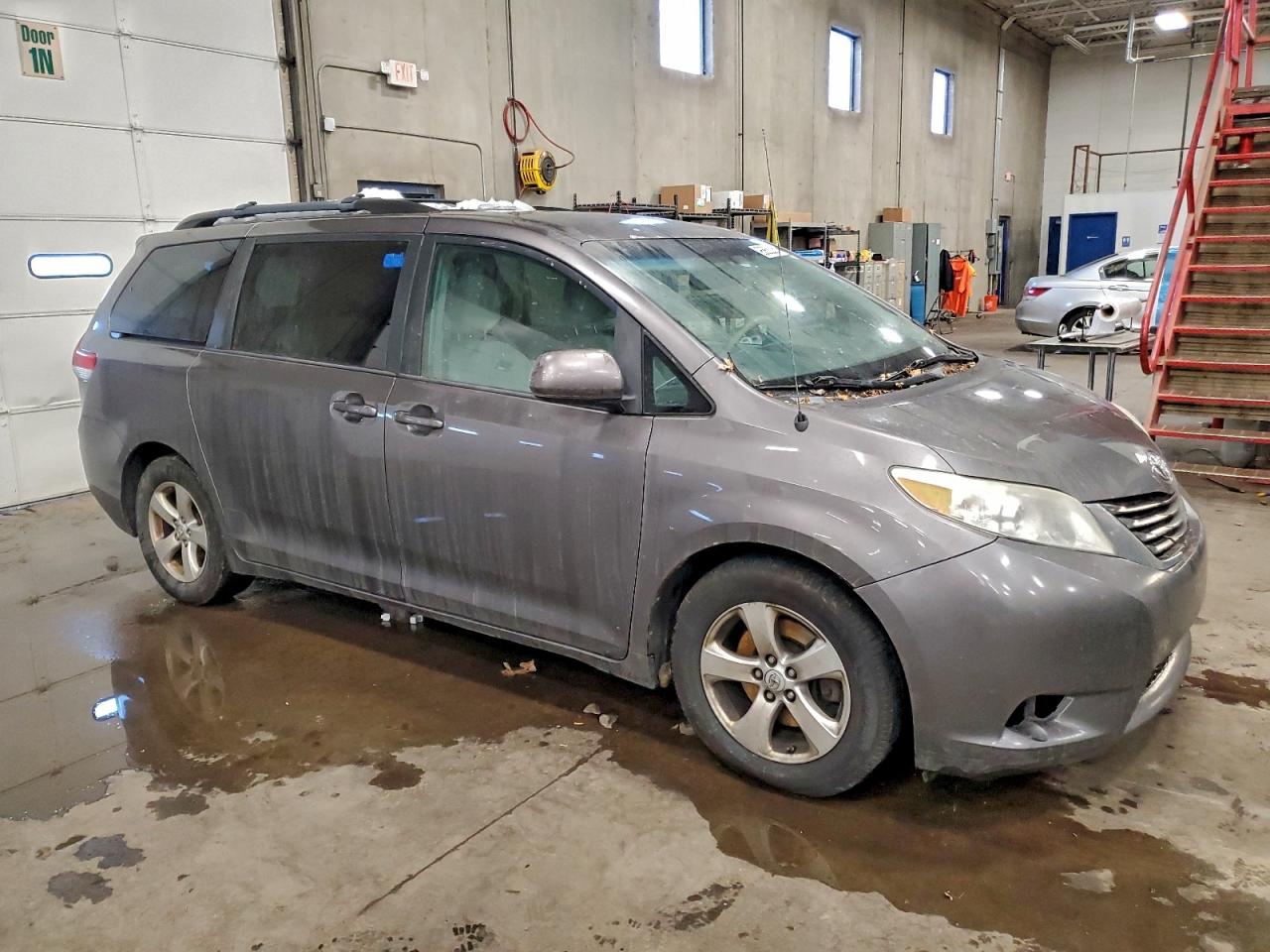 Lot #3312594173 2014 TOYOTA SIENNA