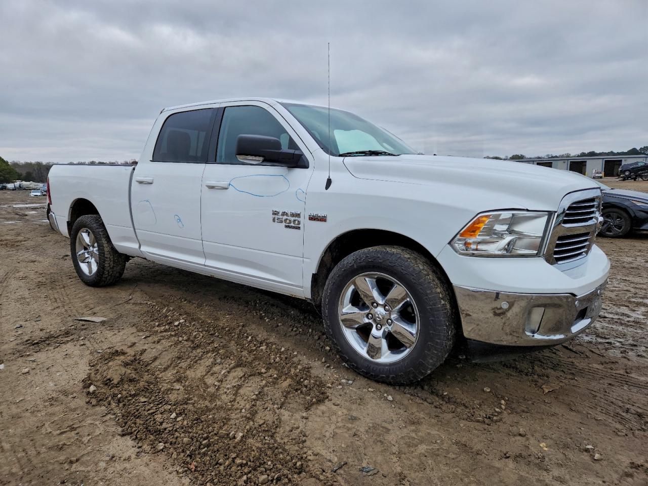 RAM 1500 SLT