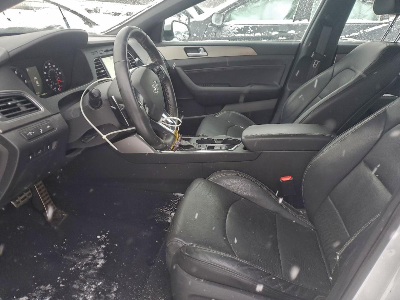 HYUNDAI SONATA SPORT