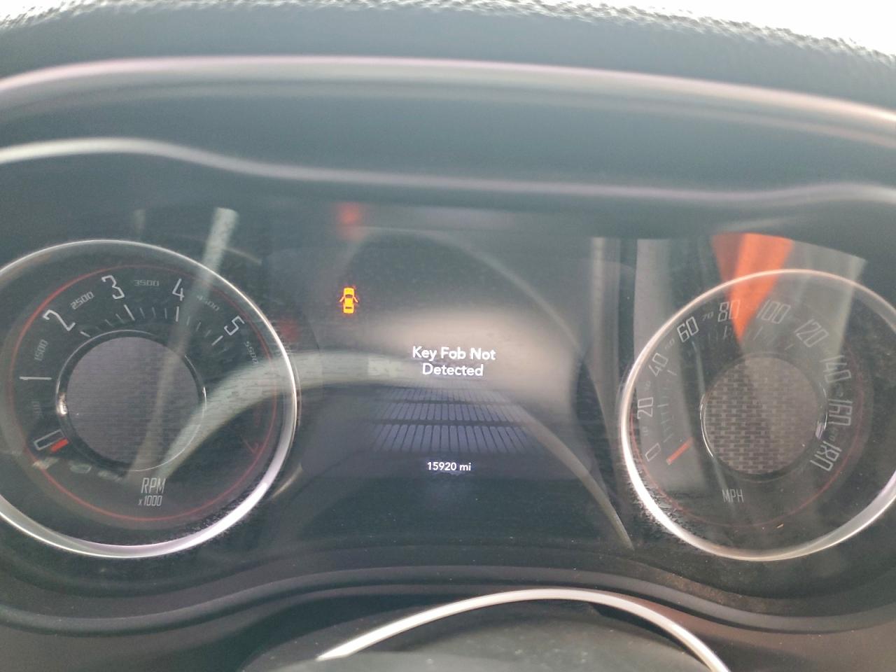 Lot #3318968928 2021 DODGE CHALLENGER