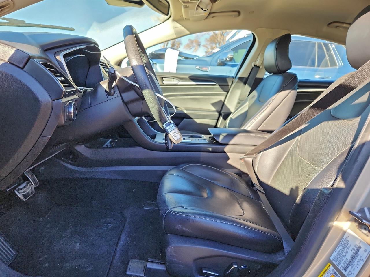 FORD FUSION TITANIUM PHEV