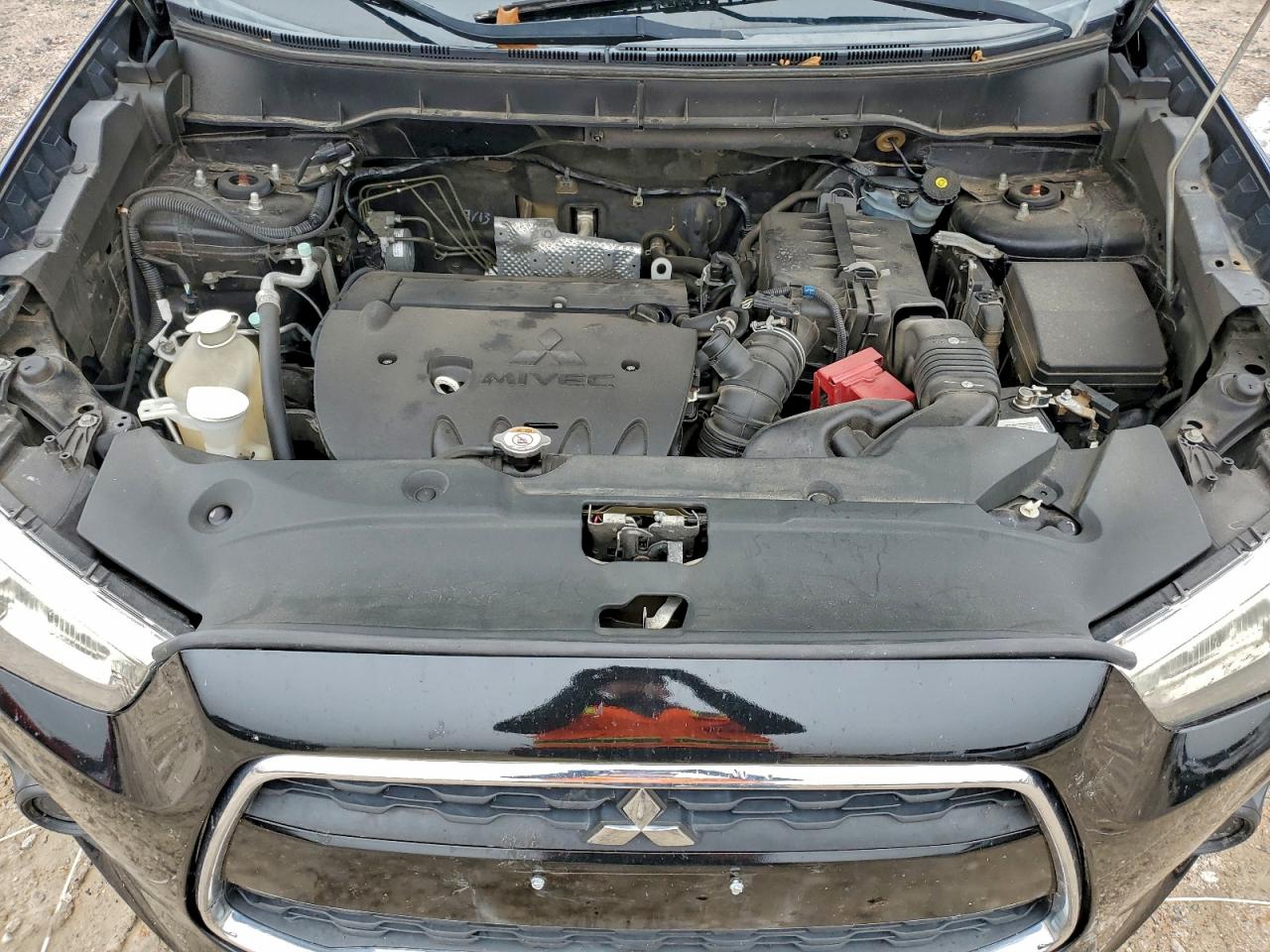 MITSUBISHI OUTLANDER ES